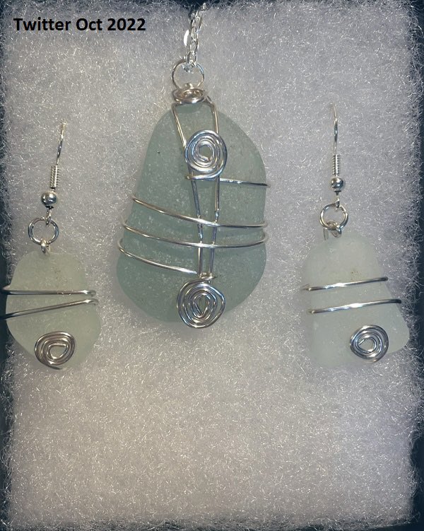October competition is here 
For a chance to this beautiful handmade seaglass jewellery set just 
RT &amp; FOLLOW. Ends 31/10/2022

More sets at Argyllseaglass.co.uk 🏴󠁧󠁢󠁳󠁣󠁴󠁿

#MHHSBD #WinItWednesday #FreebieFriday #HandmadeHour #CraftBizParty #Scotland  #ScottishCraftHour #SmartSocial