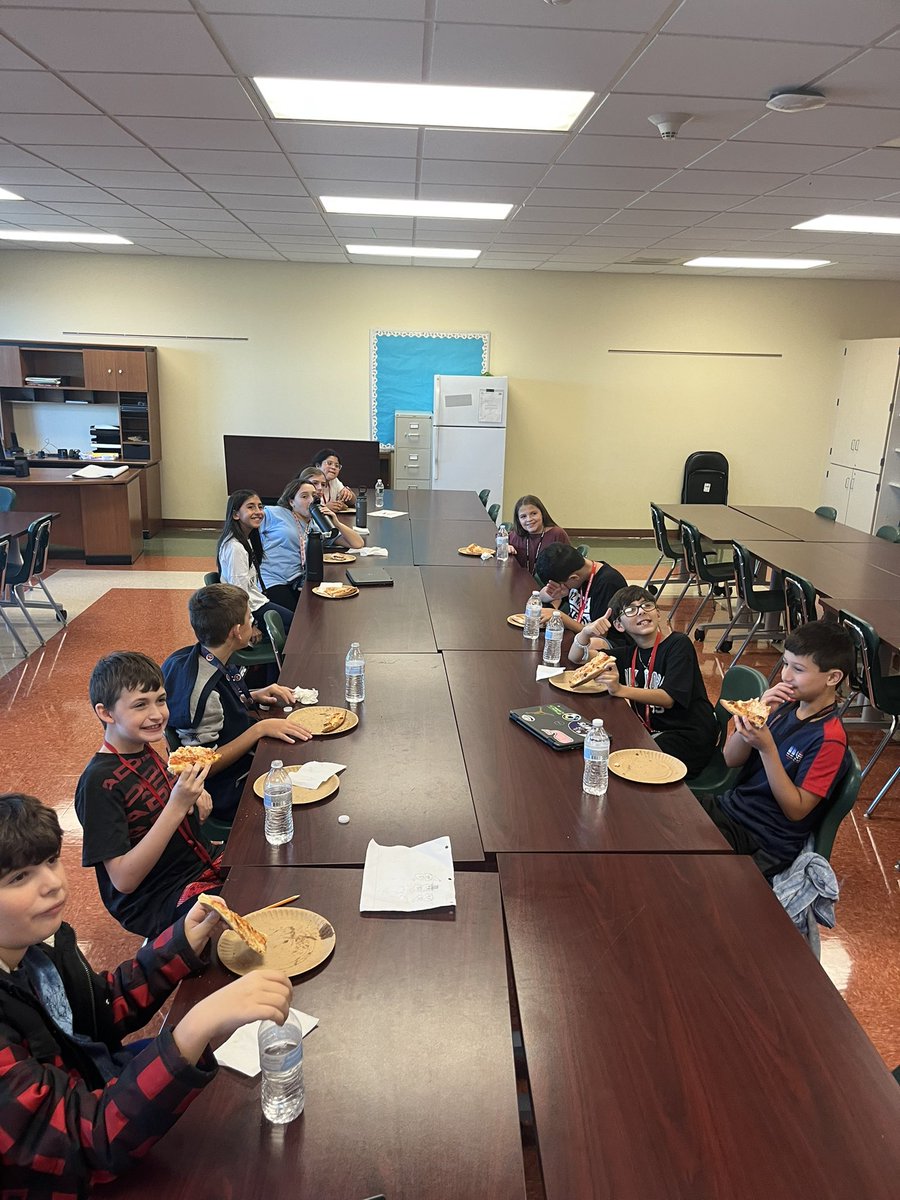 Alexandra Schnupp tweet media