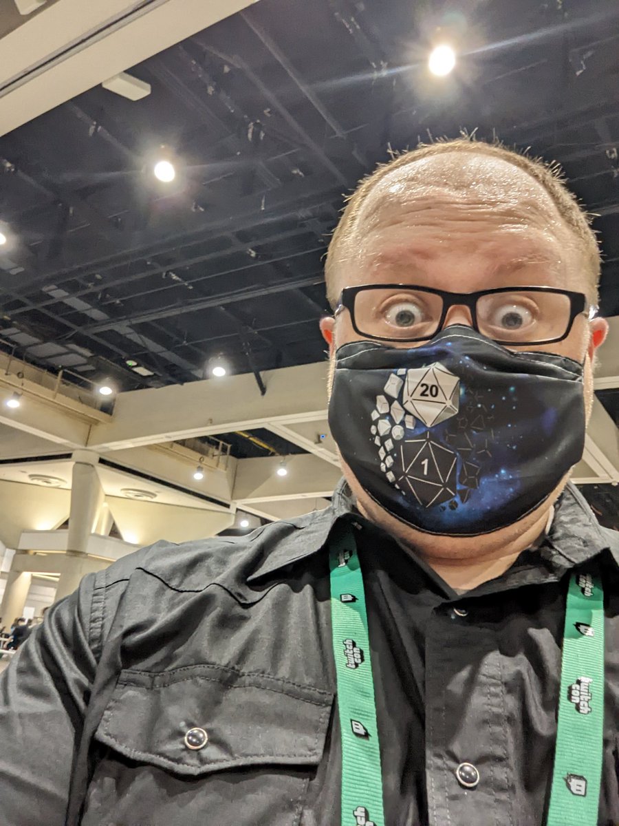 bearofflame's tweet photo. I am an influencer get sweaty influenced. Sam Diego lies about their weather this 65 F doesn't feel 65 F https://t.co/zGE3M6SlDU