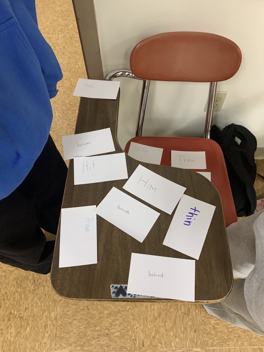 Grammar Tag in the Aschool! #grammarisfun #learningisfun #busymakingsentences ⁦<a href="/TomFeliciottoJr/">Tom Feliciotto</a>⁩ ⁦<a href="/Carmelschools/">Carmel Central School District</a>⁩ ⁦<a href="/Mrfinoteaching/">Vincent Fino</a>⁩ ⁦<a href="/laurabweiss/">Laura Weiss</a>⁩ #carmel6Cs