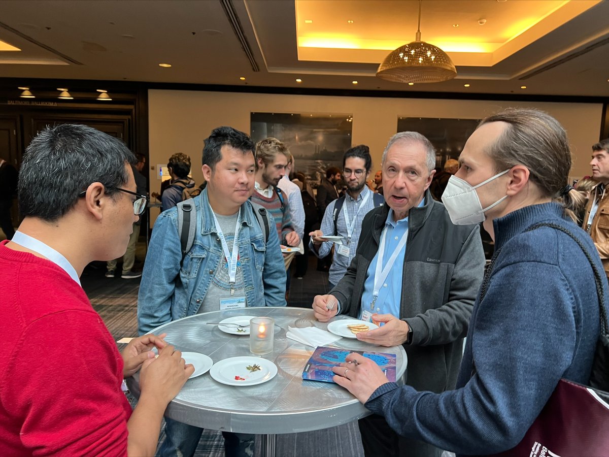 GMU_COS's tweet photo. @MathAtMason and @GMUPHYSANDASTRO faculty and students collaborating at the 10th Intl. Conference on Multiscale Materials Modeling in Baltimore, MD – the world’s largest theoretical and computational forum on multiscale materials modeling.
#MMM10 #MasonScience #WhereIsSAM https://t.co/0TporP8VWp