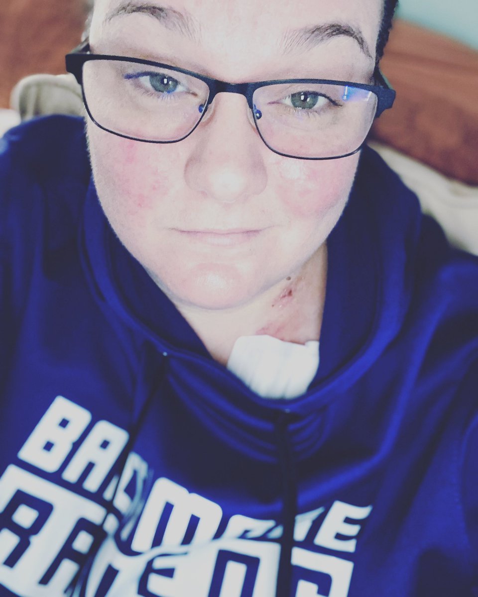 CarolineT03's tweet photo. Chemo port is a tad uncomfortable but this hoodie is less irritating. Plus, it’s still @ravens #PURPLEFRIDAY! Let’s get that W!  

#ravens #baltimore #breastcancer #interceptcancer #FRIYAY #checkyotitties https://t.co/t5ihs8fImZ