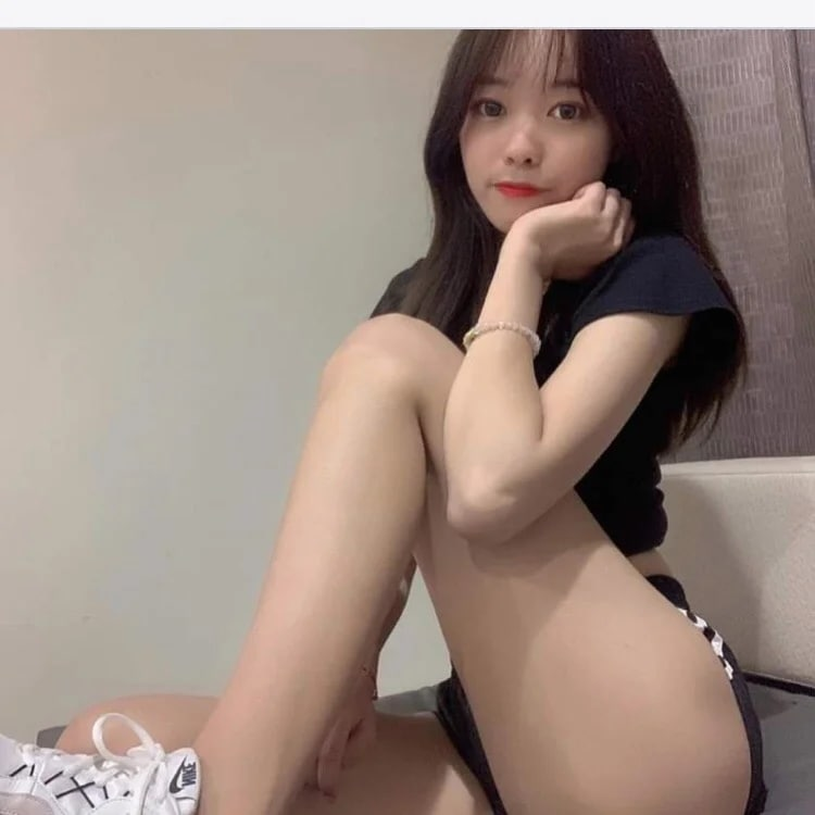 CarmelaJon's tweet photo. 超級漂亮的妹子魔鬼���材
清纯大奶   豪放女僕
豪放女僕  霸气 十足 
162 49.23.E奶  
選妃論壇：https://t.co/R1Ls86VFMp
蜜蜜性福賴：880spy    TG:haner88 https://t.co/4suDVGUBFH