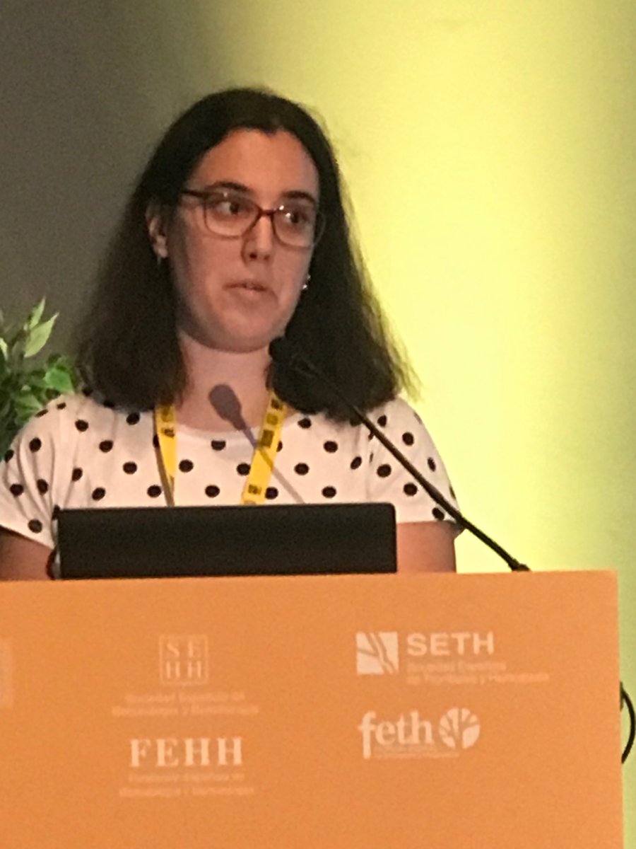 crh_MoralesIMIB's tweet photo. Cerramos jornada 2 de #Hemato2022 con las presentaciones de F. Ferrer (Biomarcador de riesgo trombótico en Policitemia Vera), A. Zamora (Citoesqueleto de Megacariocitos), C. Bravo (COVID19 y AT como marcador de trombosis) y ME de la Morena (patología molecular de Antitrombina) https://t.co/DeKKLGJuoI