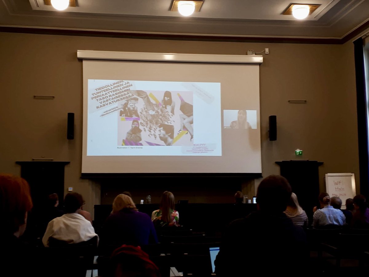 Iida Pyy (@iidapyy) on Twitter photo Tänään sain ilon ja kunnian puhua <a href="/EduSciHelsinki/">Faculty of Educational Sciences, Univ. of Helsinki</a> Vaikeat aiheet -seminaarissa. Aiheena oli tiedollinen, tunteellinen ja periaatteellinen taso antirasistisessa kasvatuksessa. Homma meni tällä kertaa etäilyksi, mutta onneksi sain kuvataltioinnit ruudun molemmilta puolilta😄📸 Tänään sain ilon ja kunnian puhua <a href="/EduSciHelsinki/">Faculty of Educational Sciences, Univ. of Helsinki</a> Vaikeat aiheet -seminaarissa. Aiheena oli tiedollinen, tunteellinen ja periaatteellinen taso antirasistisessa kasvatuksessa. Homma meni tällä kertaa etäilyksi, mutta onneksi sain kuvataltioinnit ruudun molemmilta puolilta😄📸