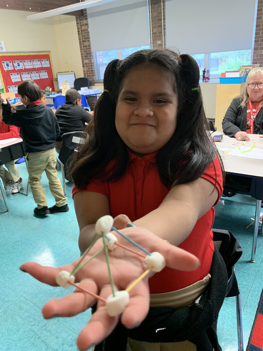 MsClaytonRBP's tweet photo. Making 2 &amp; 3D Shapes  🔶🟣🟩🔺 https://t.co/AmCe78g9AT