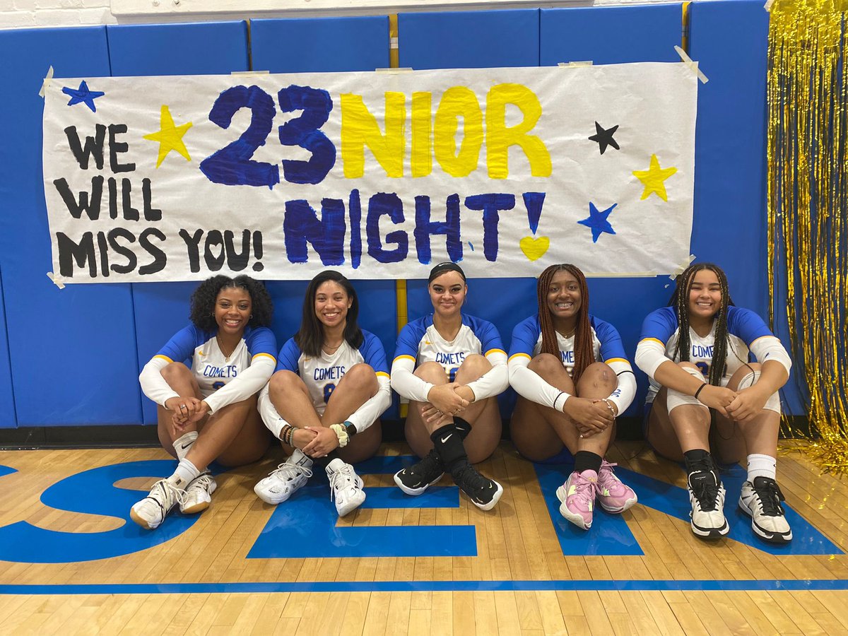 poliana_west's tweet photo. And that’s a wrap! I played my last highschool game last night, it was awesome and so full of emotion! I am going to miss these amazing girls and my amazing school @ClassenSASOKC. But I am ready to start a new chapter of College Volleyball and ready to find a school to call home! https://t.co/LFqnwphLqz
