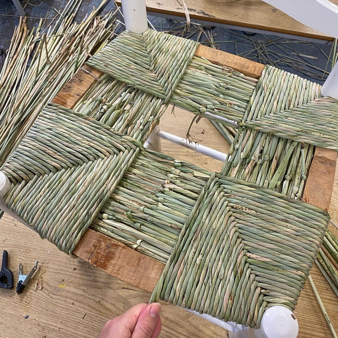 schoolofstuff's tweet image. Beautiful work Mimi Kerpel!

We’ve added a date for the next Seat Rushing Weekend. Learn how to make a traditional rustic seat from wetland rushes over a weekend, using an ancient but easy to learn skill.

26 - 27th November 2022

theschoolofstuff.co.uk/courses/seat-r…