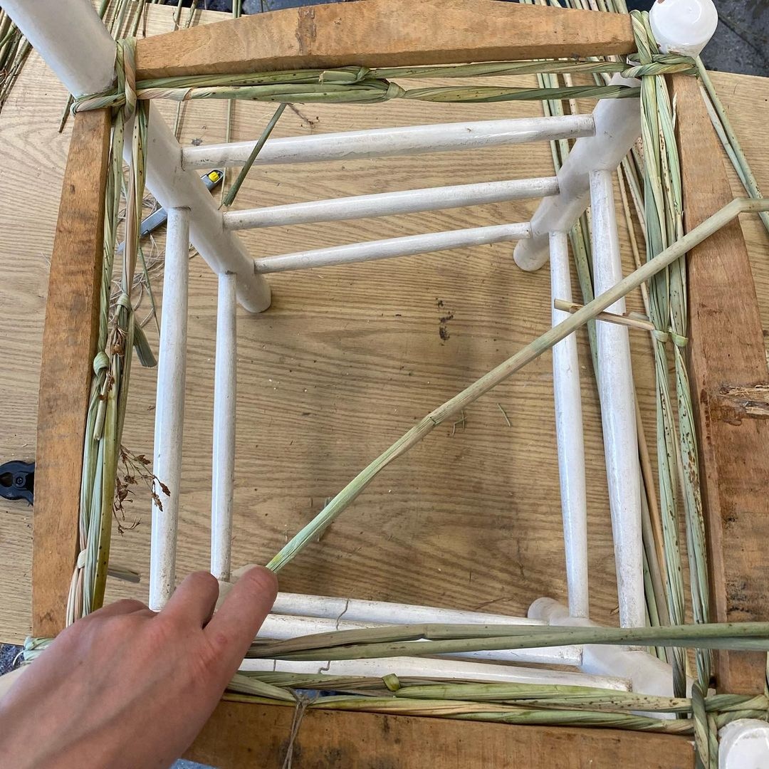 schoolofstuff's tweet image. Beautiful work Mimi Kerpel!

We’ve added a date for the next Seat Rushing Weekend. Learn how to make a traditional rustic seat from wetland rushes over a weekend, using an ancient but easy to learn skill.

26 - 27th November 2022

theschoolofstuff.co.uk/courses/seat-r…