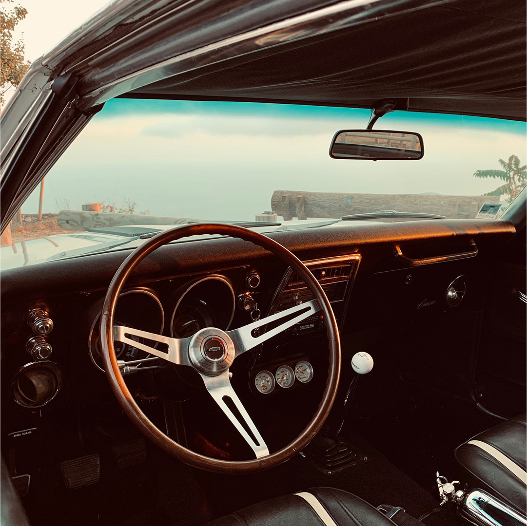 Get a grip – we get it. The #Chevrolet Camaro is a real beauty inside and out. 😍​
📸 Instagram: @ thesilvercamaro​
#cargram #carspotting #Camaro