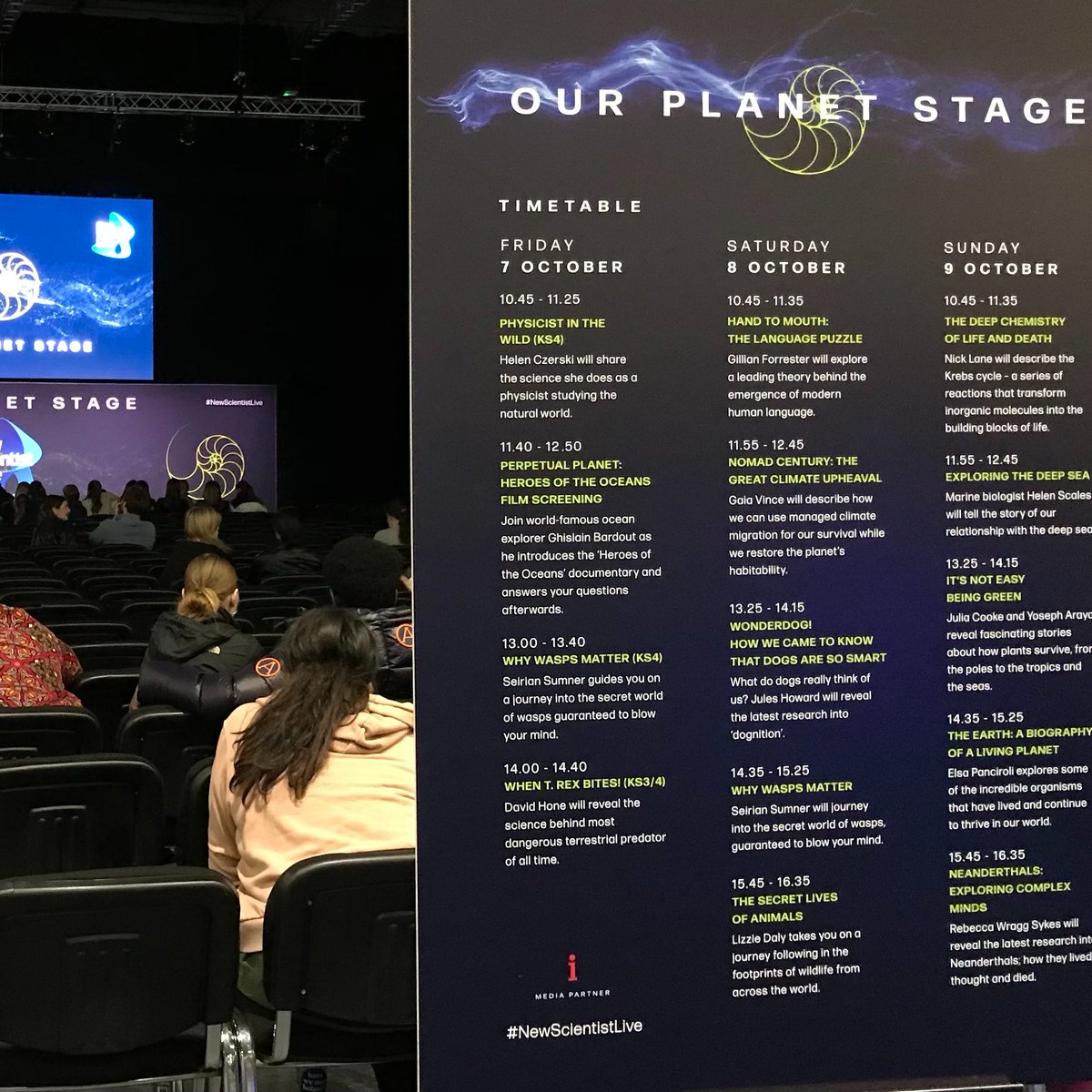 WaspWoman's tweet photo. Had a BLAST sharing #wasplove with #schools @newscievents #NewScientistLive today, despite the EXPLOSIONS from the #muchmorefun talk on the next stage ๐
Signed a few copies #Endlessforms.
More talks & signing tomorrow!
@WmCollinsBooks @ArabellaPike @UCLLifeSciences @zcosini https://t.co/Um03DLHch6