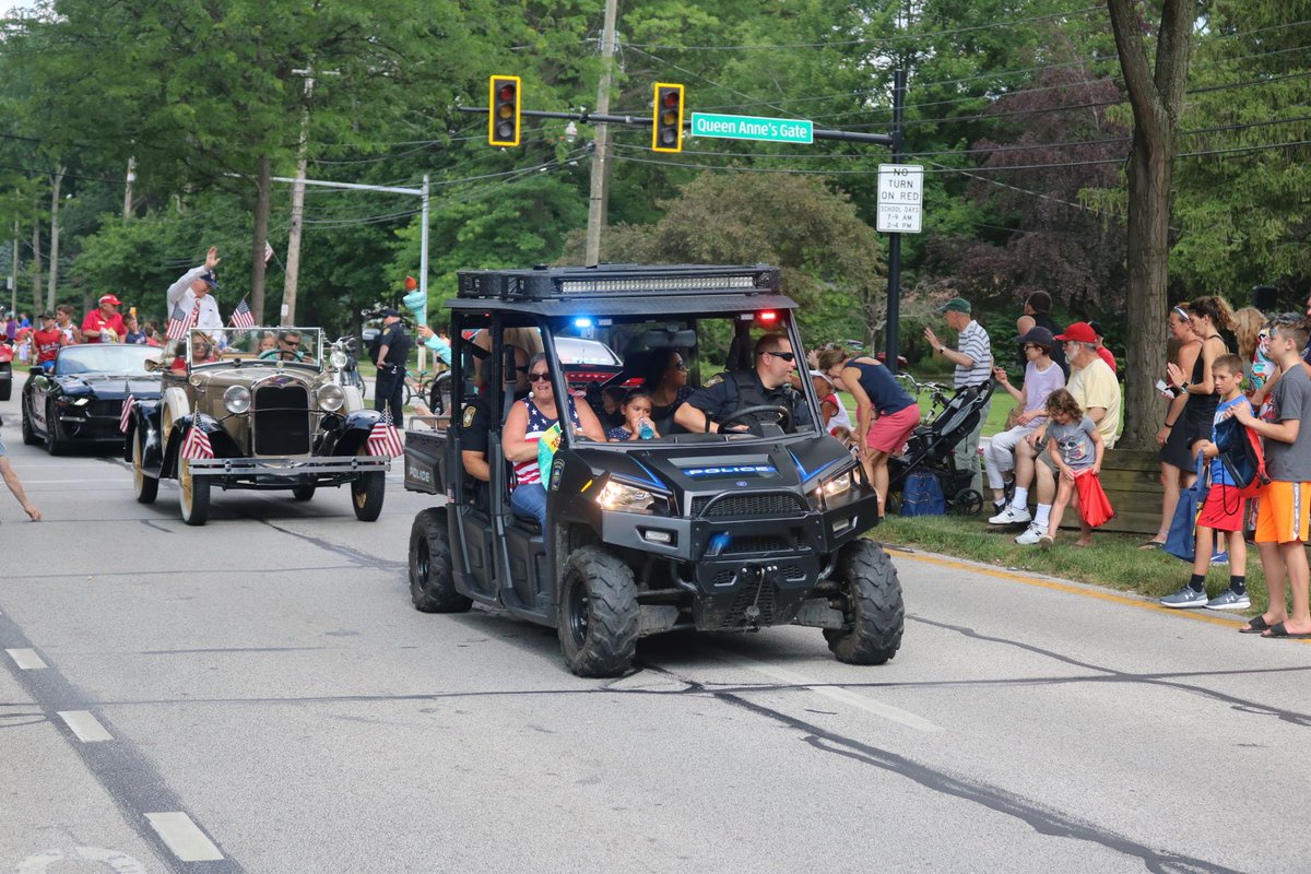 HOMECOMING PARADE: Come out TODAY to support Westlake High School and see the parade! It kicks off at 5:30PM from Lee Burneson on Dover Center.  Expect delays in the area of Dover Center and Hilliard due to the parade and large crowds for the WHS game. Enjoy this community event!