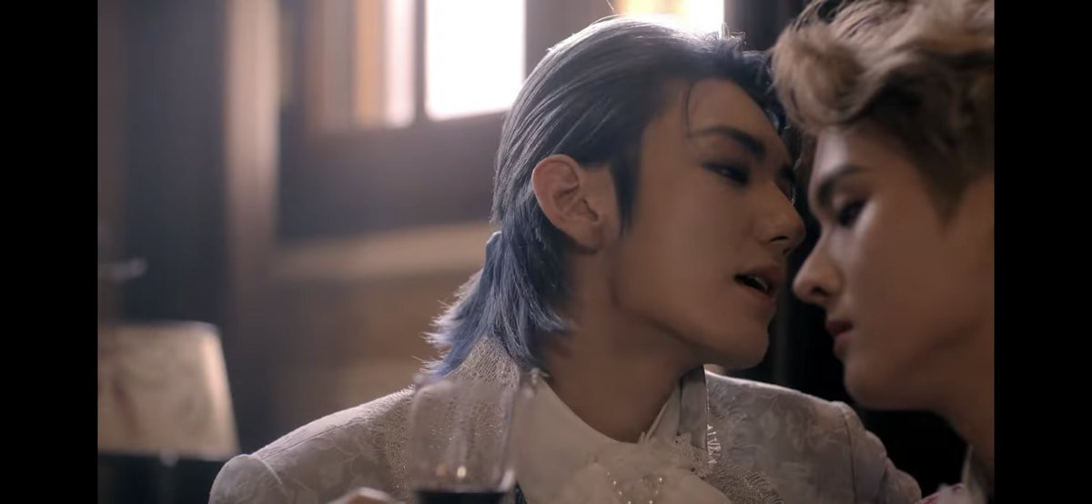 mason_spee's tweet photo. I can’t get over this music video WTF WERE THEY WHISPERING ABOUT  #DANN #ARTHUR #JAHAN #HWON #LOUIS #MUJIN #IVAN #kingdom #kingmaker #kingme #kingdom_gfent 
 #shimyoungjoon #KoSungho  #LimJihun  #yangdongsik  #parkyoosung #jangyunho #jungseungbo #kingdomofchange #kingdomofrain https://t.co/Gf7KgKAYki