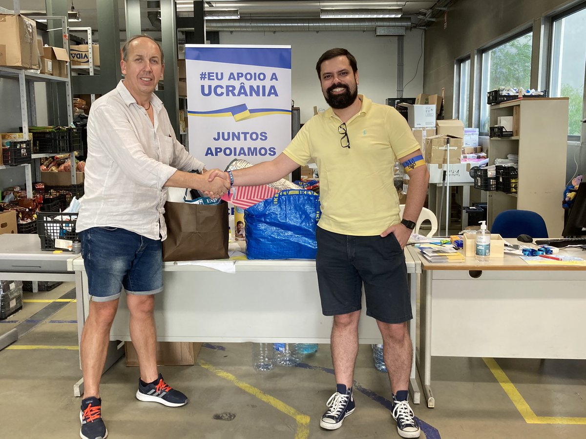 fmorais_liberal's tweet photo. Today was the day that I helped Ukrainians living in Portugal. It feels good. You should do it, too! #SlavaUkraini #TogetherWithUkraine #WeStandWithUkraine 🇵🇹❤️🇺🇦💪 @UKRinPRT @Ukraine @ZelenskyyUa https://t.co/OZia475yfP