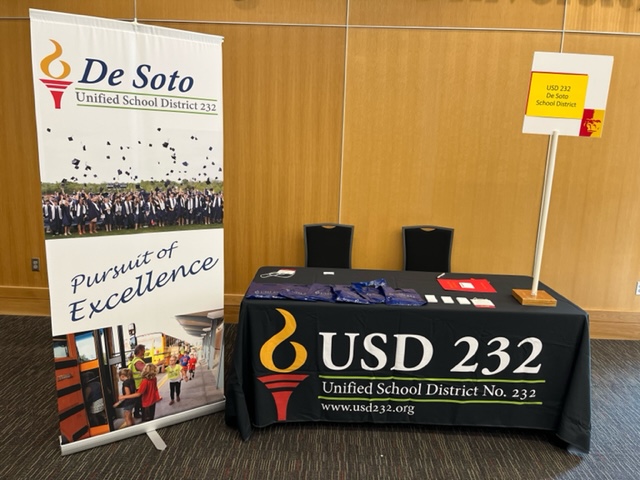 <a href="/USD232_HR/">USD232 Human Resources - De Soto, KS</a> is excited to be at <a href="/pittstate/">Pittsburg State</a> for their Fall Education Fair.  Stop by and see us!