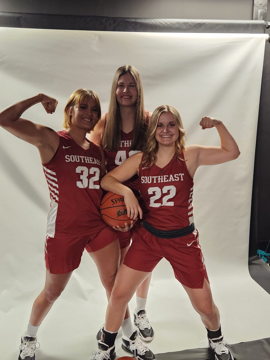 IUSWBB's tweet photo. Photo Day! https://t.co/ChVWvdfr3i