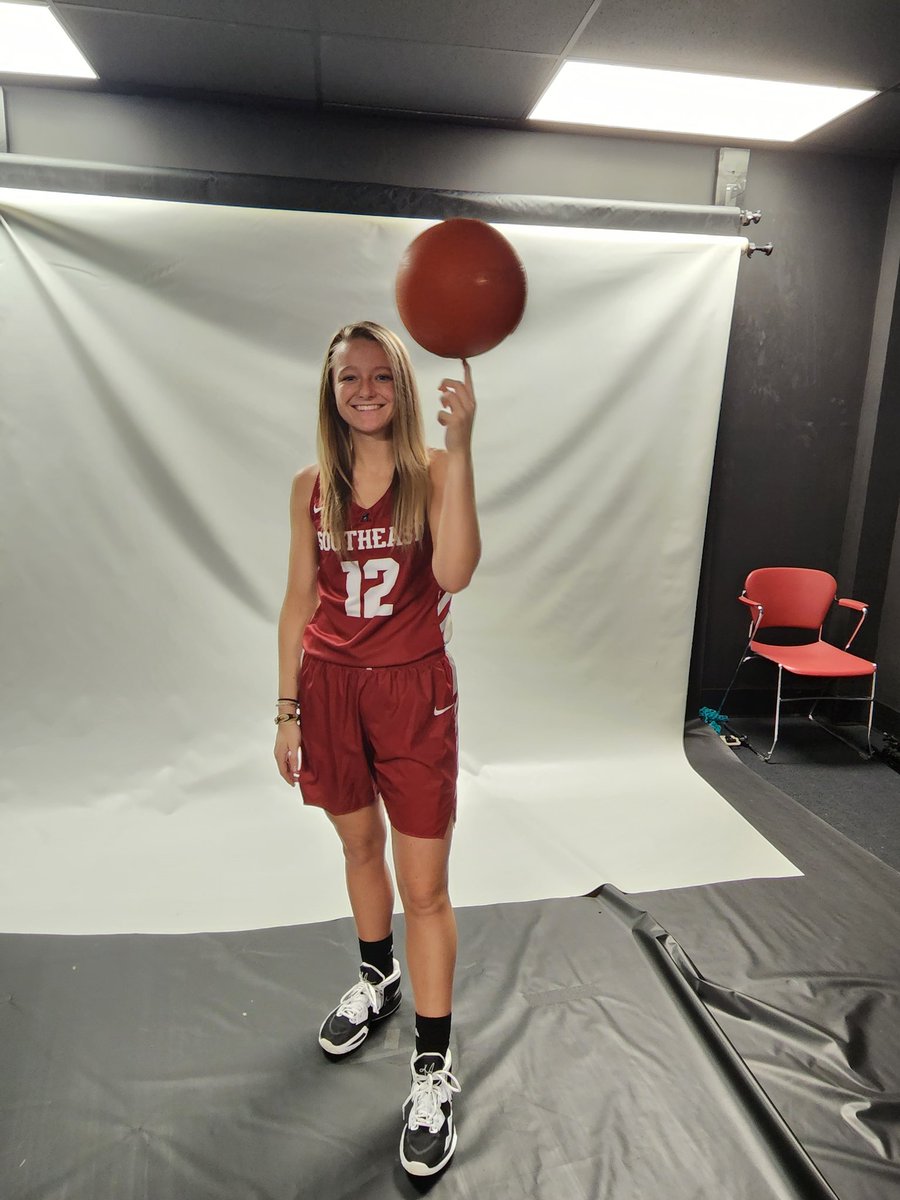 IUSWBB's tweet photo. Photo Day! https://t.co/ChVWvdfr3i