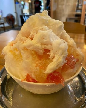 Spring4718's tweet image. Pulp Grapefruit Jelly Cream
Kaohsiung (black honey and pudding)

I didn't get the timing right last year
couldn't eat
grapefruit shaved ice

With pink grapefruit
beautiful ✨ cute 🥰
happy💗

Refreshing with pulp
Sometimes sweet cream♡
The texture of jelly is also ◎
Delicious
