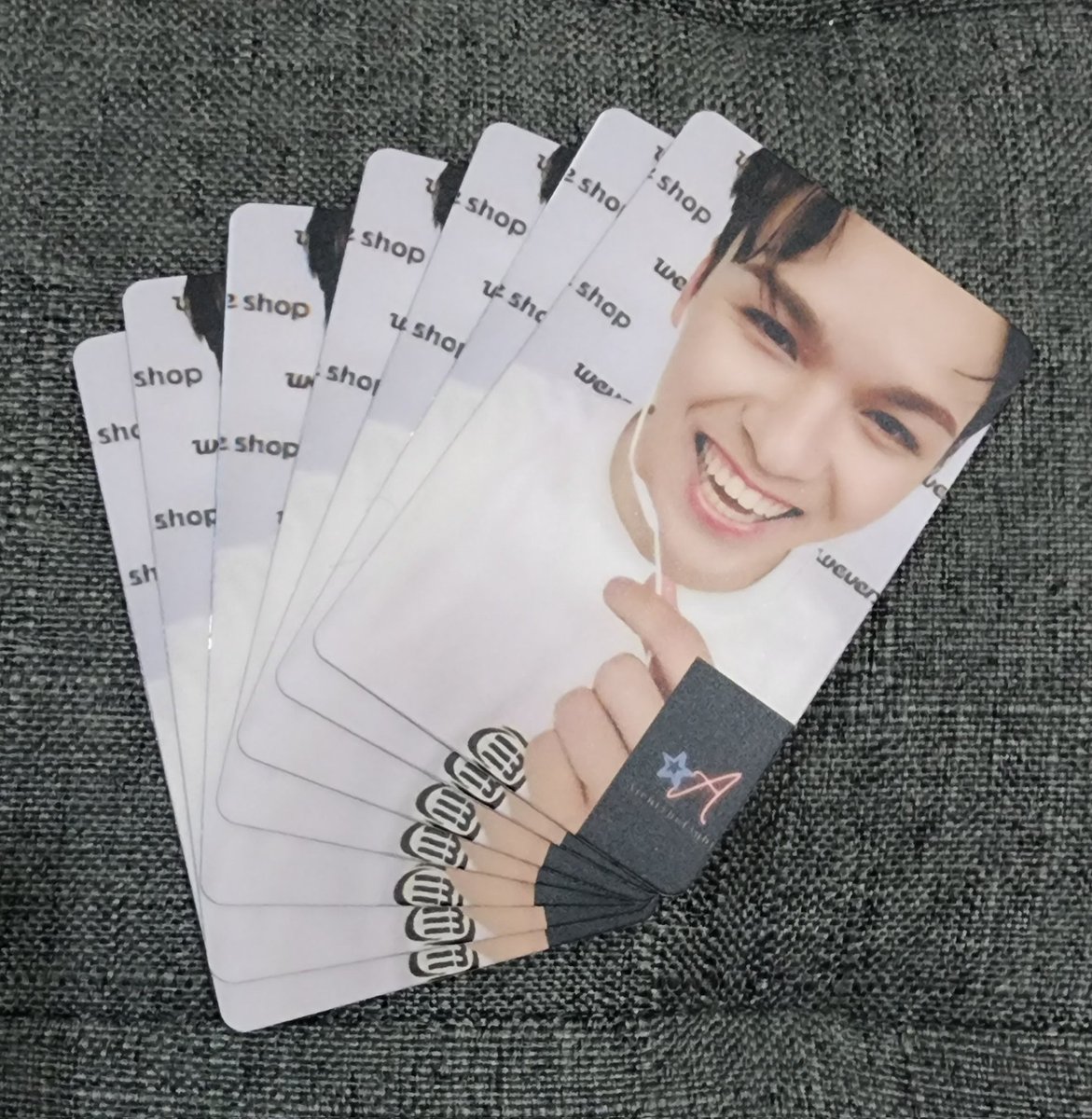 AichiTheLight2's tweet photo. Be the Sun in Manila FREEBIES!!! 💕💕💕

I'll post the freebies I have in this thread. 

- mbf, like, RT
- I'll be bringing freebies for both D2 &amp; D2.
- I'll announce where I'll be on the day. 
- Say Doahae ❤️~❤️ 😆  or the variation for your bias 
- must be wearing a mask!!! https://t.co/nUGYlS6yBP