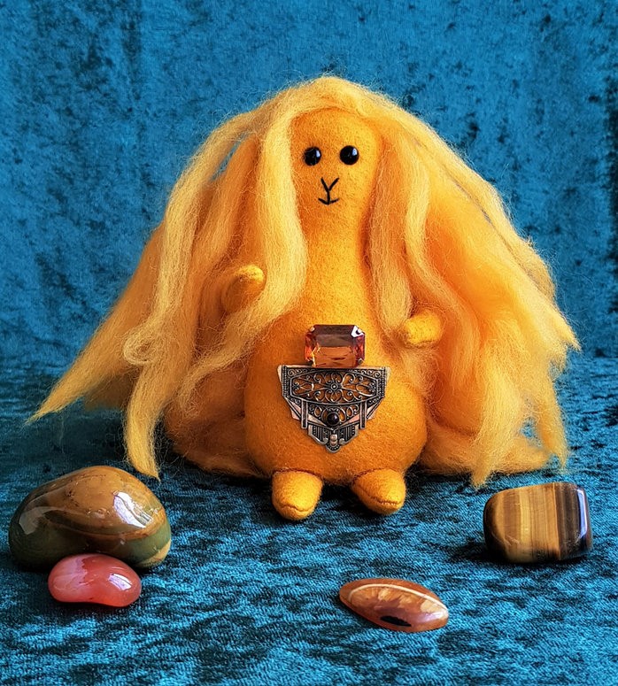 HooklandE's tweet photo. These brand new arrivals are seeking their forever homes and are now available to purchase at
https://t.co/VAIFkQIFHF
Worldwide delivery is available - they are regularly posted to the USA and Canada.
These are hand crafted art dolls each with their own history and story to tell. https://t.co/lCaBKgDrXx
