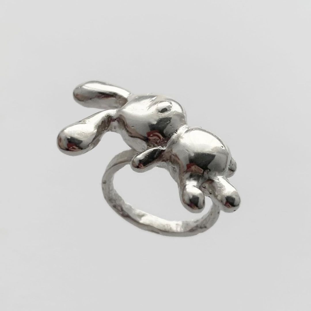 cafewindows's tweet photo. 🐇 handmade bunny ring by scraps666 https://t.co/Wy86xlOnB0