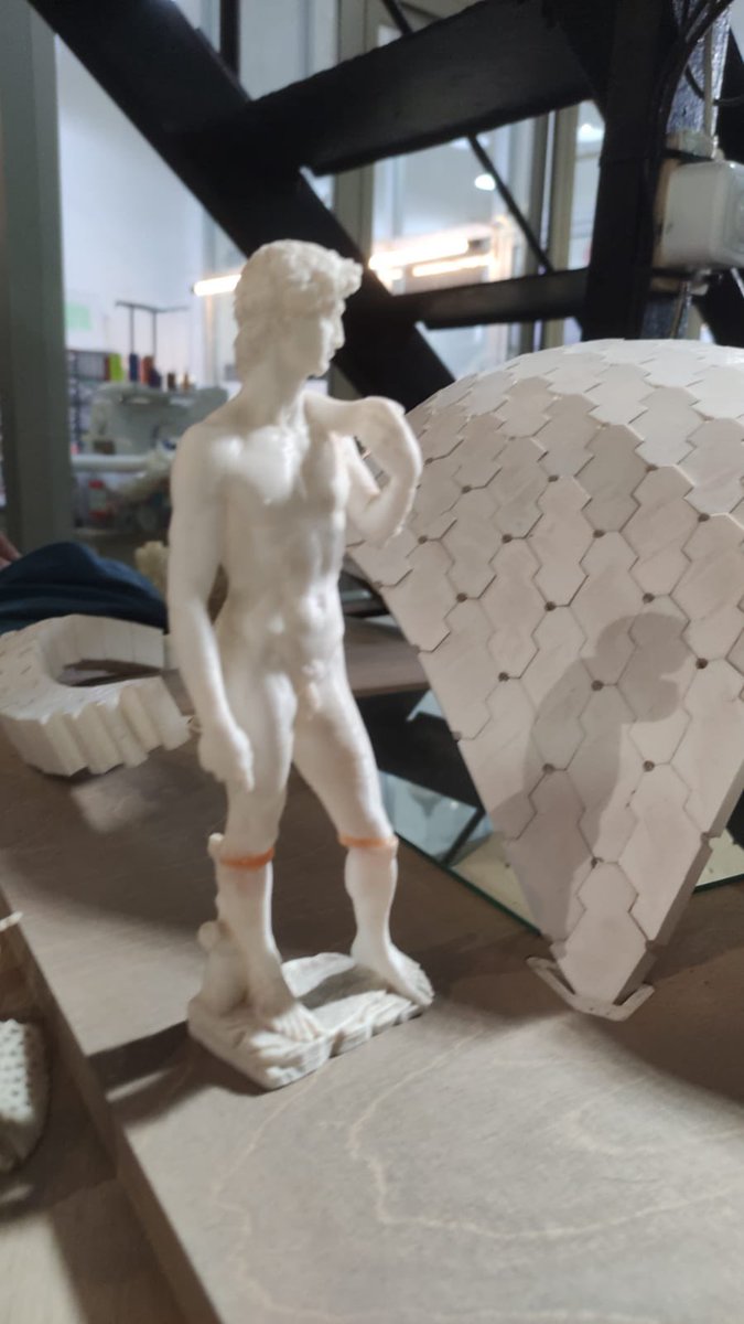 instmartipous's tweet image. Ens alegra participar com a centre pilot en el projecte #RUSC (#projecteFAIG) de la mà del @cesirecat el @fablabbarcelona i el @iaac. Gràcies a les companyes del #Cesire, equip del FabLab, i @bibianaballbe i @joancuevas per les dinàmiques i les inspiracions!#sentintABP