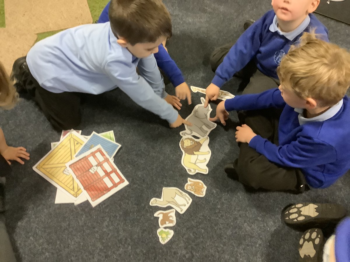 floweryfieldpri's tweet photo. Reception have been planning their own zoo! We have been impressed with their developing reasoning skills #ffpseyfs #ffpsmaths https://t.co/PDLwHiLaUL
