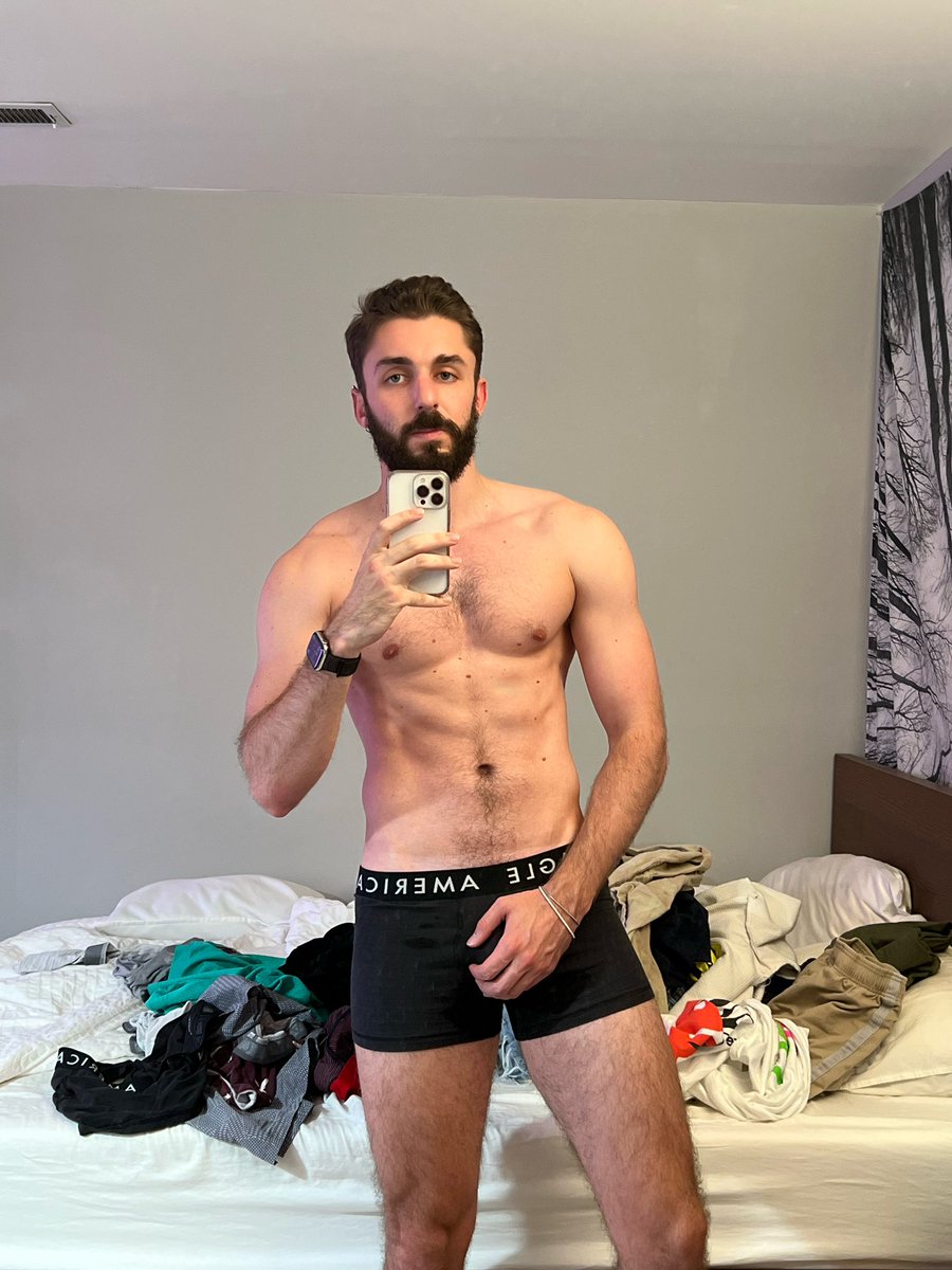 even_steven8tht's tweet photo. Seeking sub bottom https://t.co/murIsrCip9