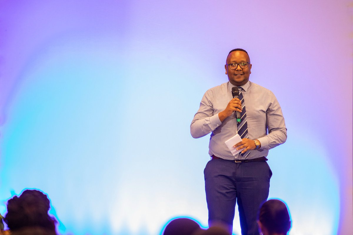 Jasiri4Africa's tweet photo. “We need you desperately. You create jobs, you signal to the market and to your peers, and you role model that it is possible. The destiny, fate, and future of our continent is in you". 
Head of Strategy and Partnerships @SmeUnit, Kingsley M. Kipury.
 
#DemoDay https://t.co/xsuOAqFHpv