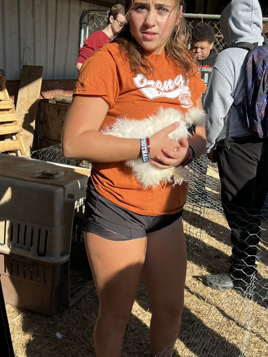 Mrs_WhiteOHS's tweet photo. Orange High School #AgDay hasn’t happened since 2019. So proud of the kids who put this on, complete projects, and participate! #ohs #panthers https://t.co/gbmmKzG0HL