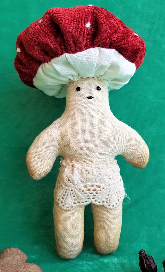 HooklandE's tweet photo. These brand new arrivals are seeking their forever homes and are now available to purchase at
https://t.co/MVmy4KchJI
Worldwide delivery is available - they are regularly posted to the USA and Canada.
These are hand crafted art dolls each with their own history and story to tell. https://t.co/n233Q3GFTp