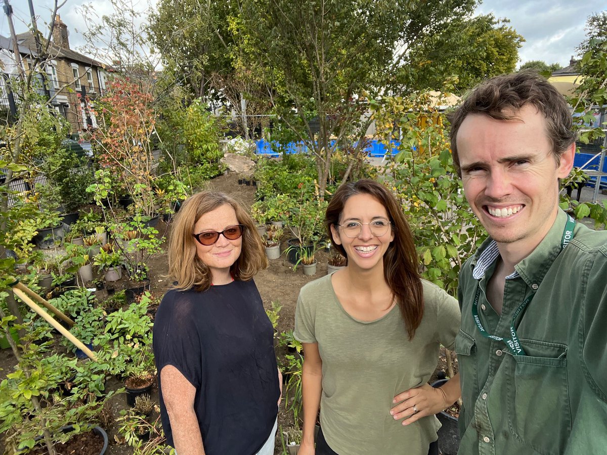 HenryMaynardE17's tweet photo. Our Wilderness Garden is all set up for planting tomorrow, thanks to @charliehawkes @latoussaint and @lou_zed Our Junior playground has been transformed! #wildernessfoundation #fohms https://t.co/OBiUVRUOnQ
