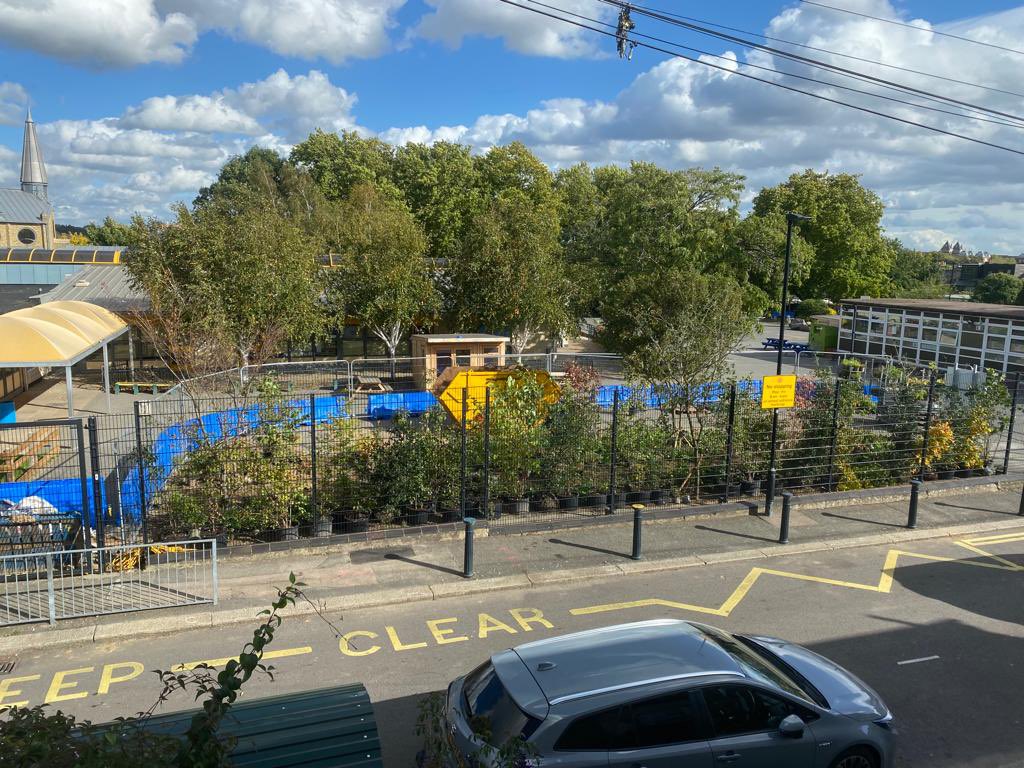 HenryMaynardE17's tweet photo. Our Wilderness Garden is all set up for planting tomorrow, thanks to @charliehawkes @latoussaint and @lou_zed Our Junior playground has been transformed! #wildernessfoundation #fohms https://t.co/OBiUVRUOnQ