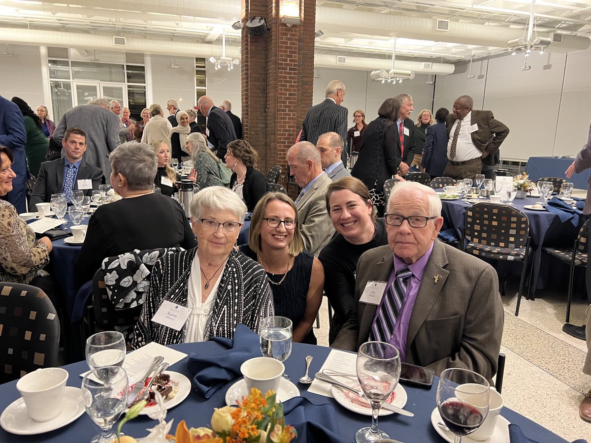 Amplify_SB's tweet photo. Grateful to spend last night with so many loved ones as my dad, Mark Vander Ploeg, was honored for lifetime service to his alma mater, ⁦@Macalester⁩. The evening was a tribute to teaching, learning and community, and reminded me what a privilege it is to serve others! https://t.co/MQALEWOHXX