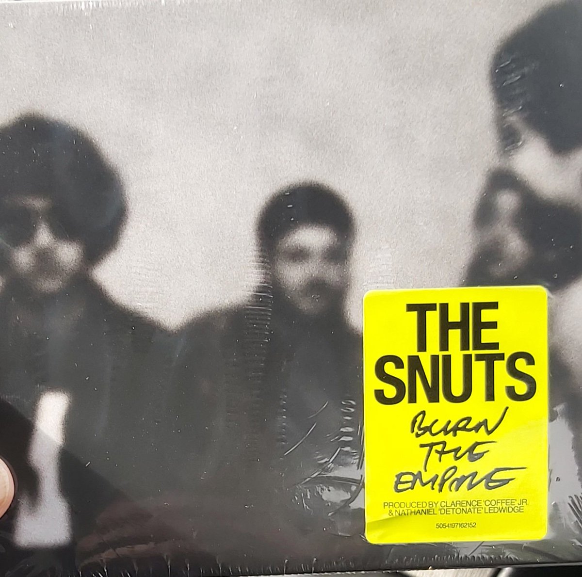 KirstyO58841168's tweet image. Get involved 
#snuts 
#burntheempire
@TheSnuts