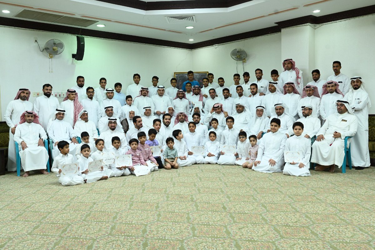 ahmed0559's tweet photo. وأكرم عشيرتك فإنهم جناحك الذي به تطير، وأصلك الذي إليه تصير، ويدك التي بها تصول https://t.co/TAqytrrk02
