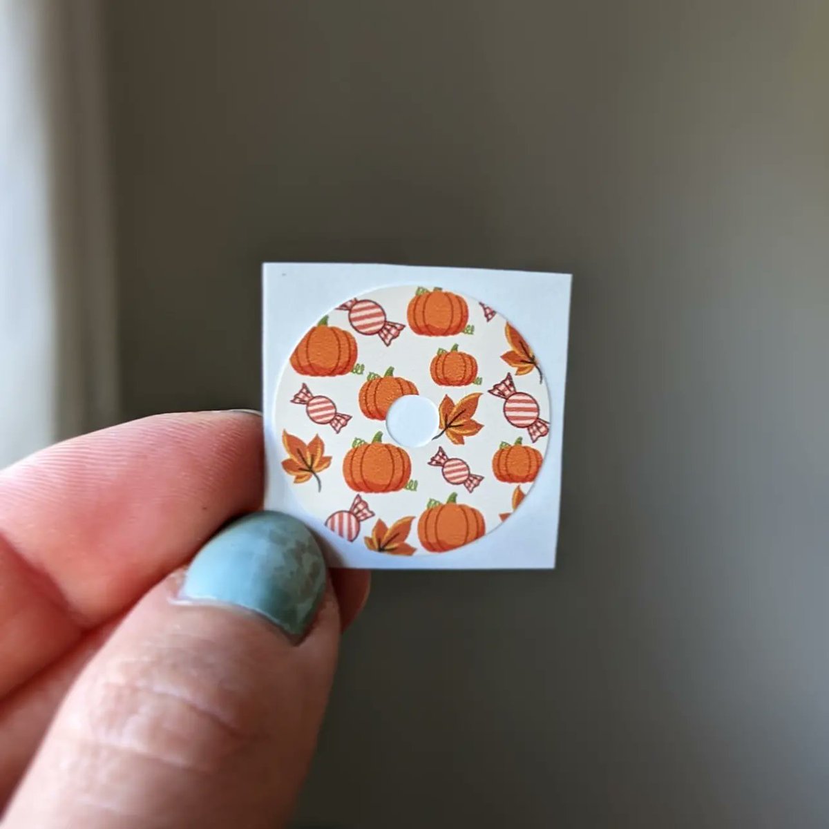 DiabeticDetails's tweet photo. New Halloween FreeStyle libre stickers out! Head to https://t.co/YVVR7VZTGe to order 

#typeonediabetes #diabetic #t1d #type1 https://t.co/xRhTRveXEm