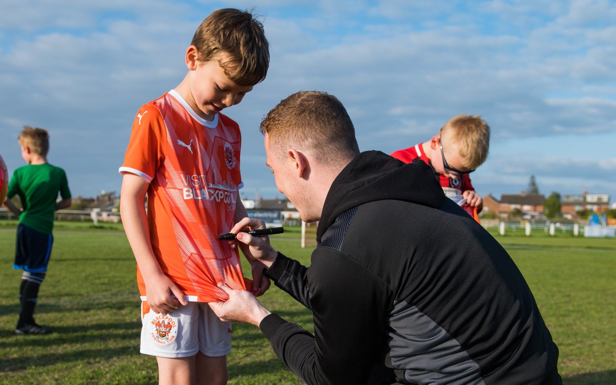 The Blackpool players will be paired with new grassroots football clubs for #TangerineTeamMates this season. 

A draw allocating players to specific clubs will be available to watch on our social media channels from 5pm on Tuesday (11 October). 

🍊 #UTMP | <a href="/BFCCT_/">Blackpool FC Community Trust</a>