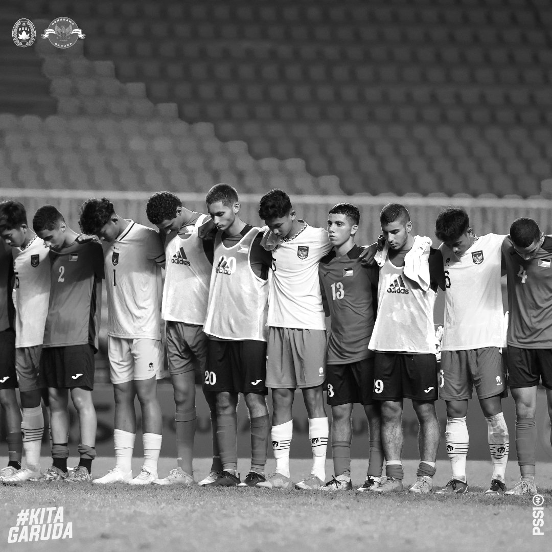 PSSI's tweet photo. Kita keluarga ❤️
Kita bersaudara ✨

#KitaGaruda 🦅 https://t.co/Sl6cLFMDWG