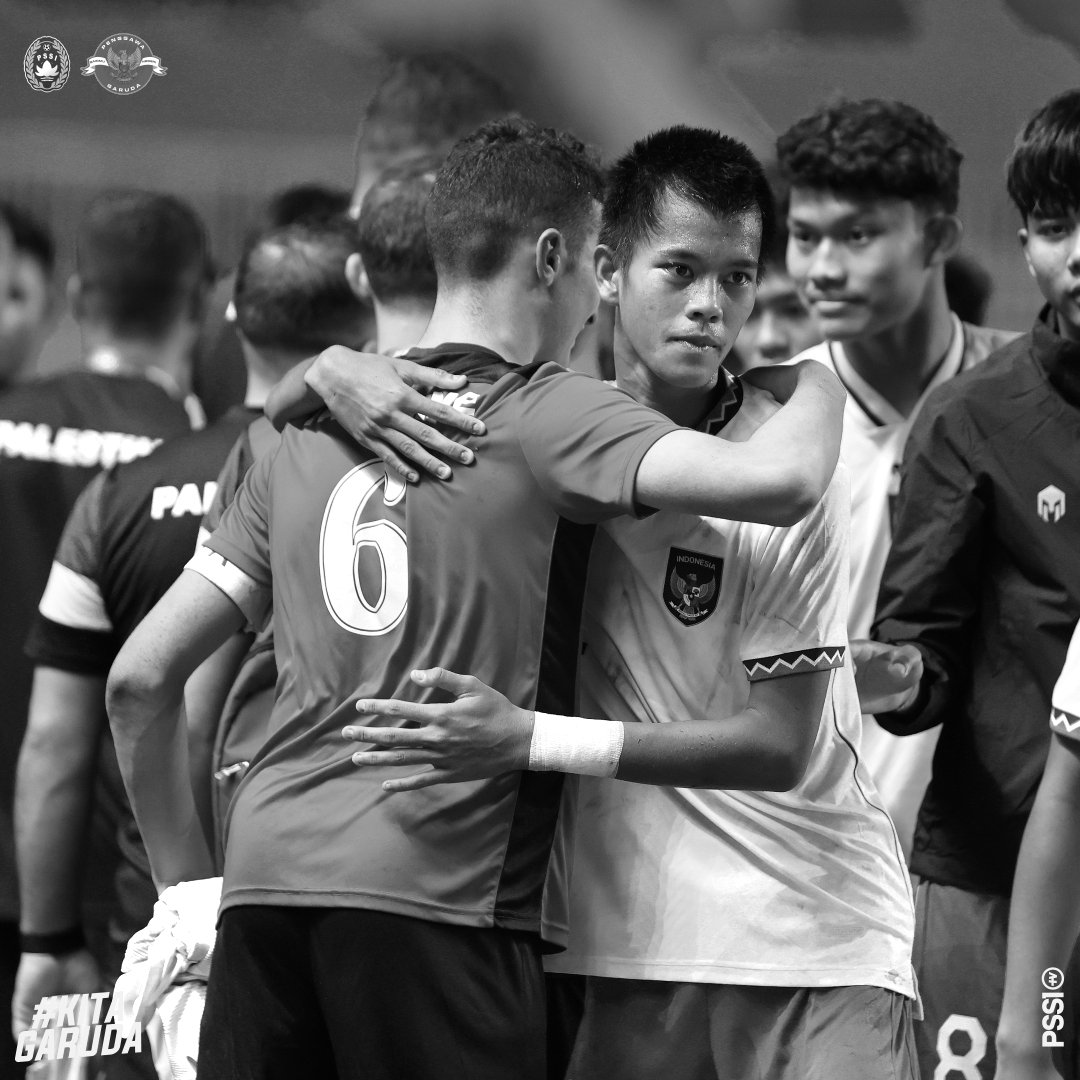 PSSI's tweet photo. Kita keluarga ❤️
Kita bersaudara ✨

#KitaGaruda 🦅 https://t.co/Sl6cLFMDWG