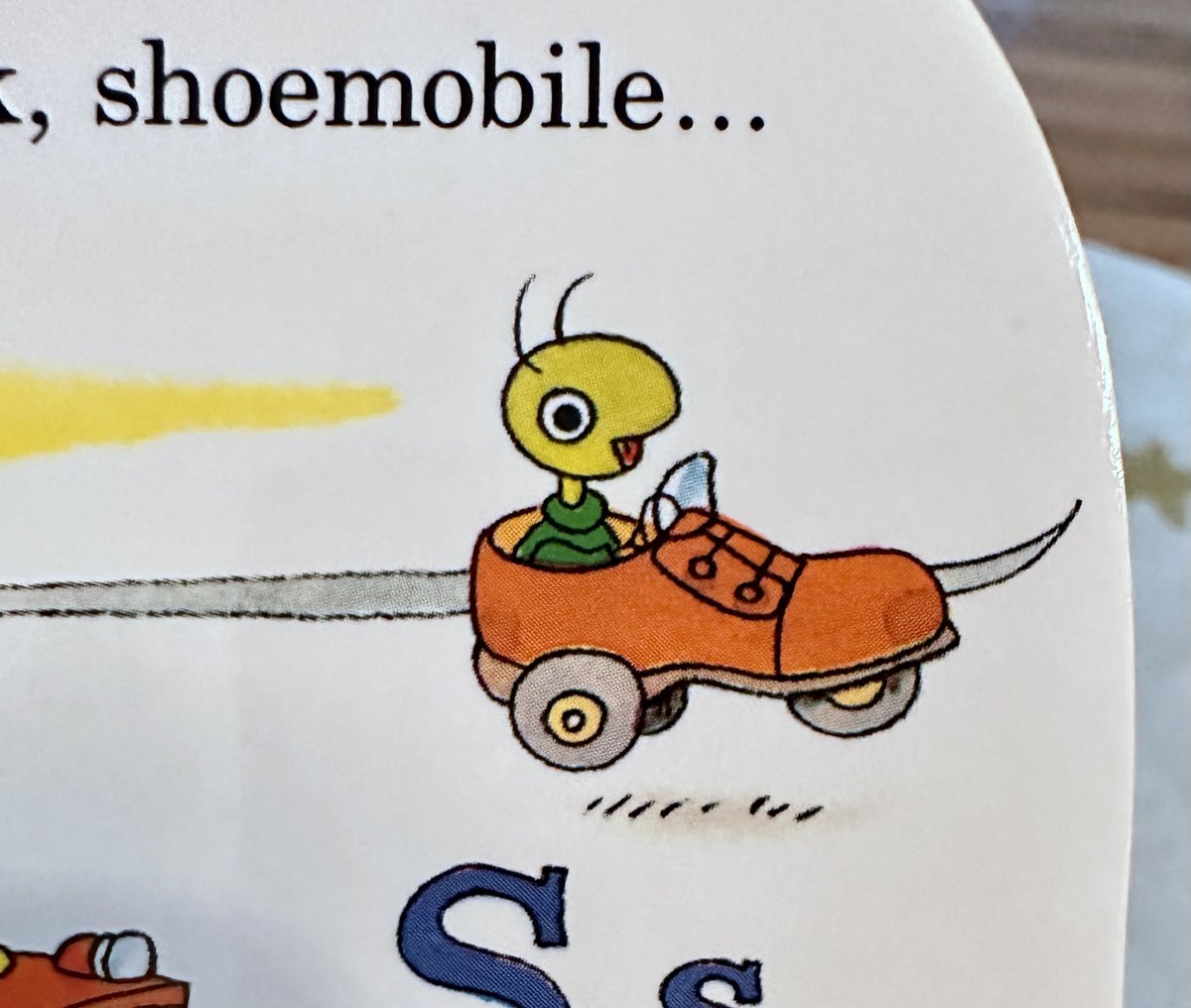 PatC's tweet image. The shoemobile has, since I was a child, appeared to have a giant hooked knife coming out of the toe.

I know now, as an adult, it’s just the curb, but as a boy I thought it was the most badass vehicle in the Scarryverse.