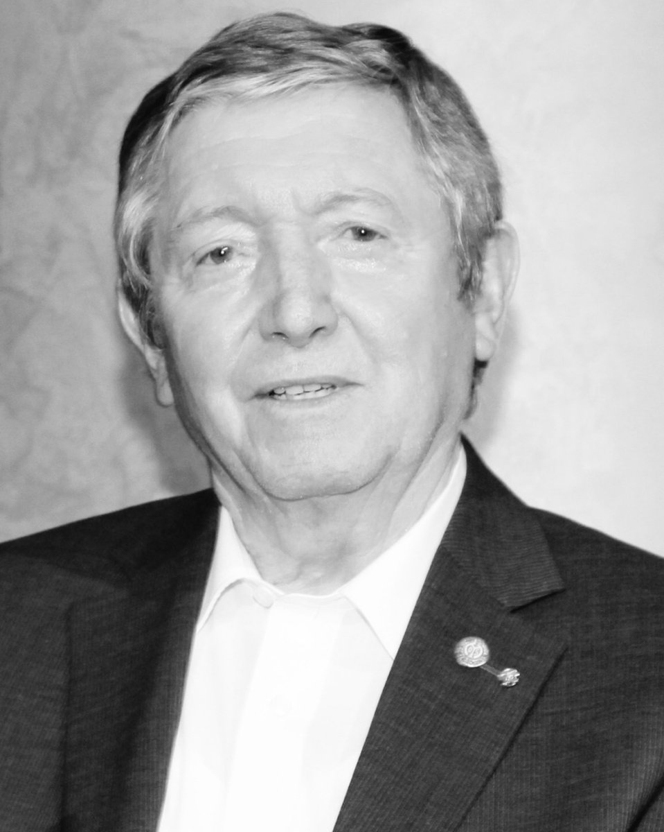 1FSVMainz05's tweet photo. Mainz 05 trauert um Horst Hülß. Unser ehemaliger Spieler und Trainer ist heute im Alter von 84 Jahren in Mainz verstorben. Ruhe in Frieden, lieber Horst.🕯️ https://t.co/lNO5mlBdGY