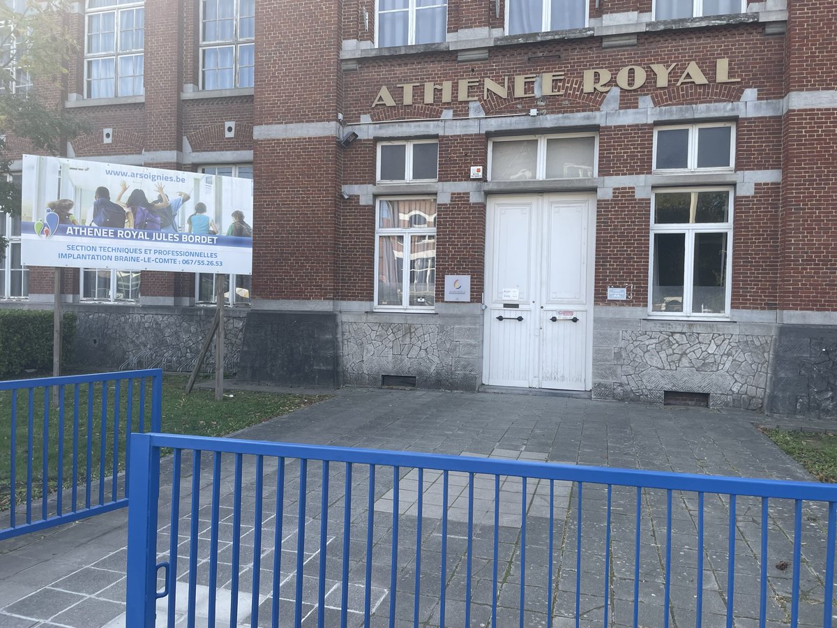 Bruno CAILHOL (@bcailhol) on Twitter photo Dernière journée d'observation <a href="/PEER2FORMATHS/">PEER2FORMATHS</a> au primaire et dans les ateliers de la partie pro menuiserie de l'Athénée Royal Jules Bordet. Rencontres et échanges avec des enseignants enthousiastes et passionnés. Dernière journée d'observation <a href="/PEER2FORMATHS/">PEER2FORMATHS</a> au primaire et dans les ateliers de la partie pro menuiserie de l'Athénée Royal Jules Bordet. Rencontres et échanges avec des enseignants enthousiastes et passionnés.