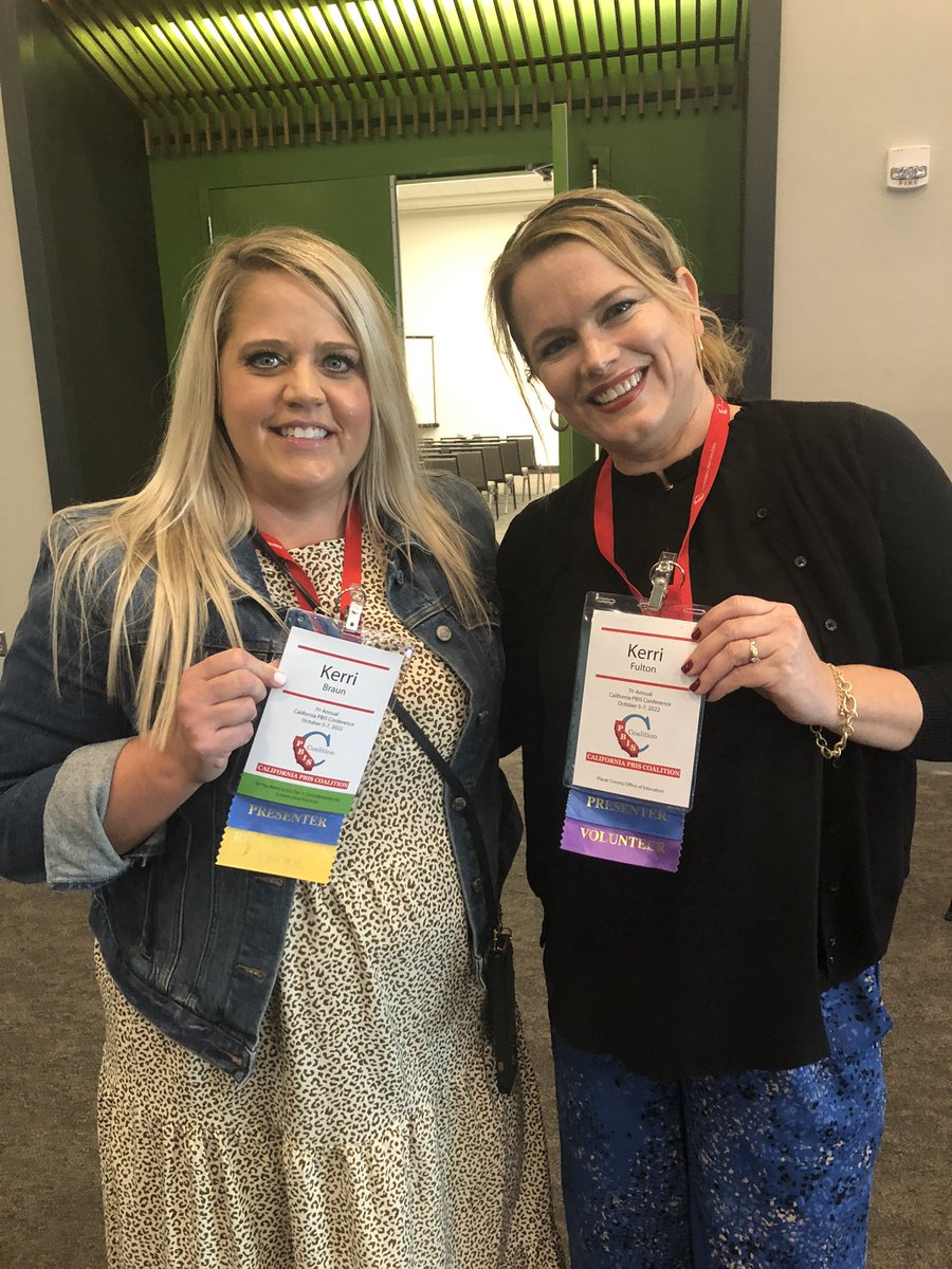 Just a couple of PBIS Kerri’s at <a href="/PBIS_CA/">California PBIS</a> #PBISCA22 <a href="/kerribraun/">Kerri Braun, Ed.D.</a> 👩‍👧