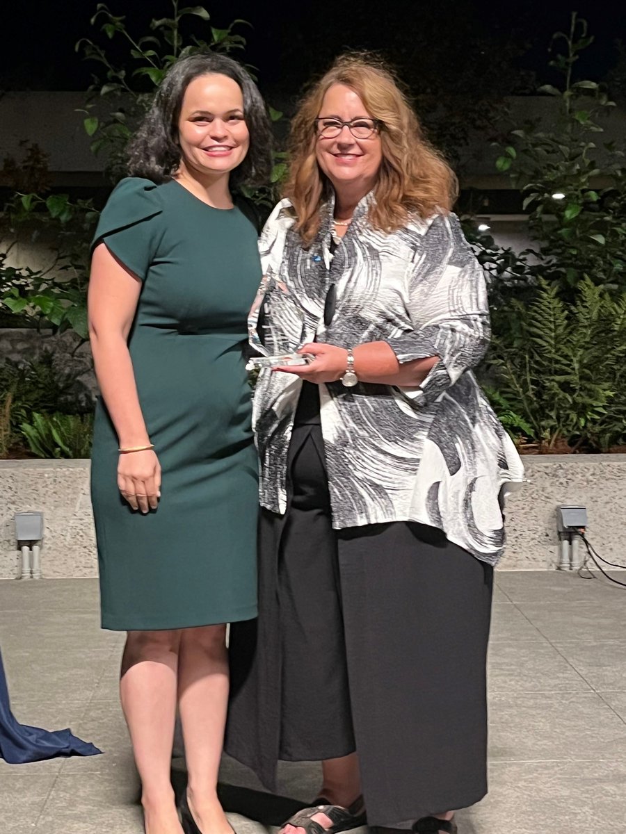 VTA's tweet photo. So proud of our Planning and Programming Chief, @debdagang as she is awarded @WTS_SF Woman of the Year! Thank you for the role model you are for "what's possible!" (Seen here with WTS Secretary Jasmin Mejia, on left) #WomenInTransit #WhatsPossible #ItsAllPossible #PublicTransit https://t.co/Z1y0Dp7pYD