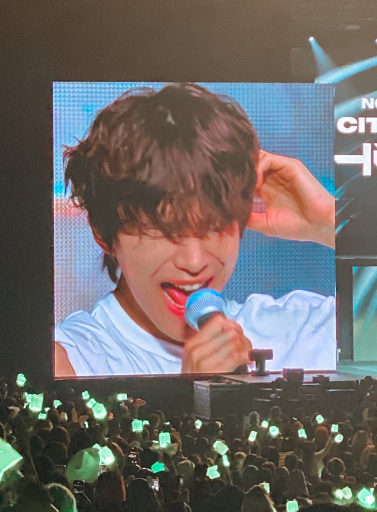 yeoboroo's tweet photo. Precious boy I adore you so much 💚 #JUNGWOO #NCT127INLA https://t.co/vr0cysnFFS