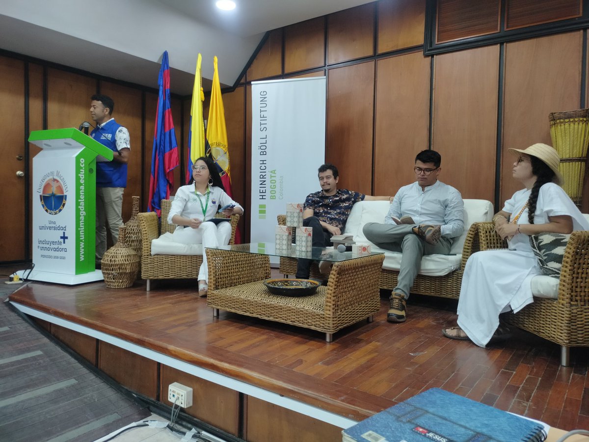 BoellColombia's tweet photo. Empieza el evento #LaBarajaSolar Historias de la energía en el #FilsMar2022

Conéctate a 
https://t.co/1AuBmYi2ci

@Unimagdalena @STEunimagdalena @ProyectoNN @UMEditorial https://t.co/jgOBJW2hw8