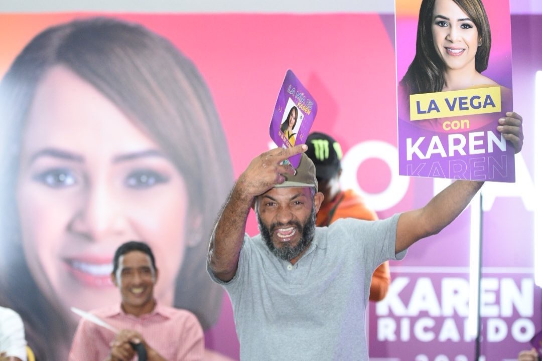 La fecha más esperada de los últimos meses: el 16 de octubre 🙏🇩🇴🥳🎉 en el que todos iremos a #VotarConOrgullo la casilla 6️⃣ ❤️

#ImágenesQueLlenanElAlma 

#KarenRicardo2024 💜⭐️ 📲verificate.do