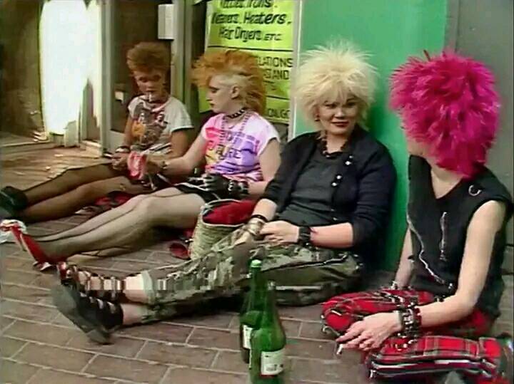PunKandStuff's tweet photo. 1980s Belfast
#NoCredit https://t.co/DJRrqHA7LB