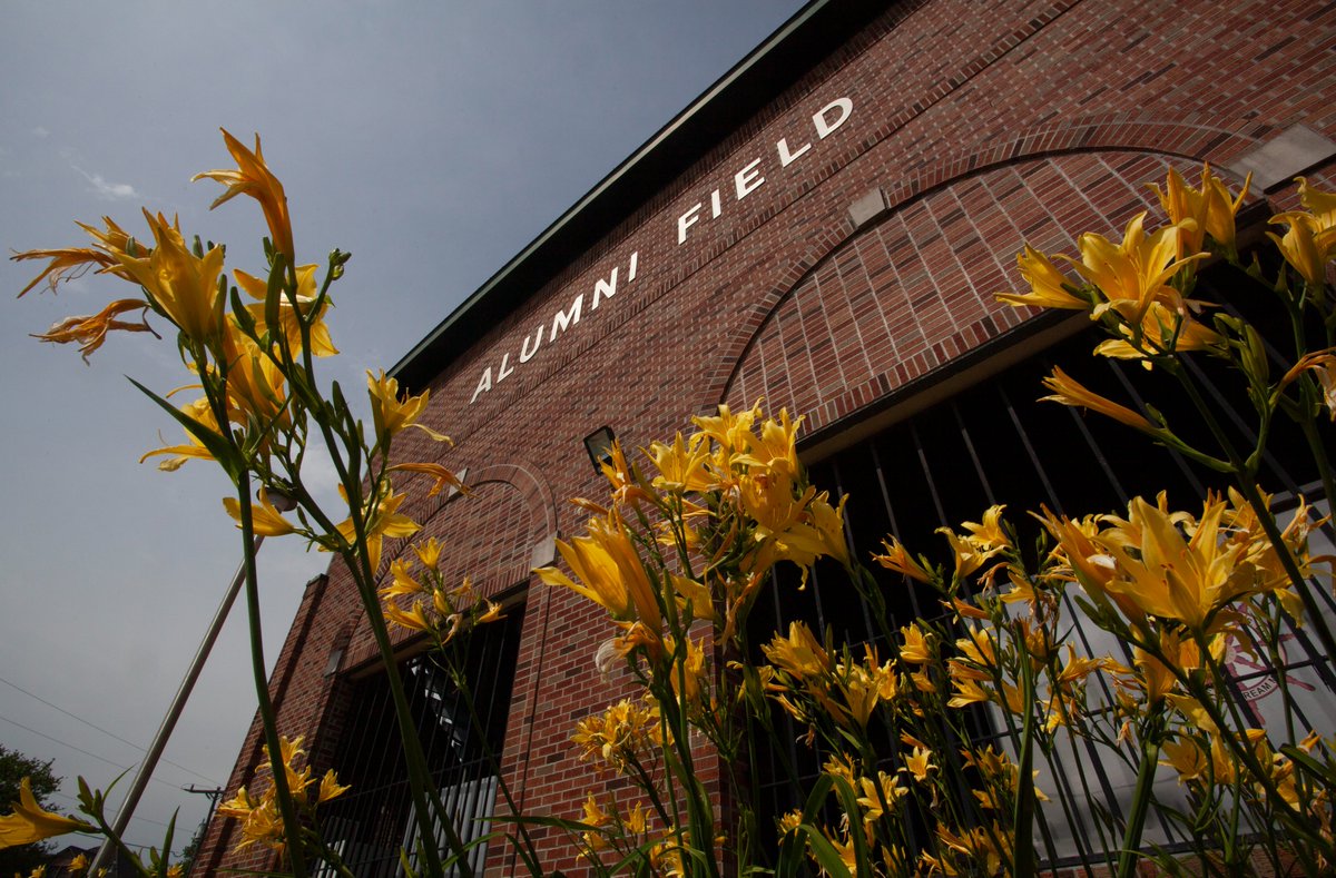 LionUpBaseball's tweet photo. Celebrating 100. Legendary SLU coach Pat Kenelly was born OTD in 1922. Our ballpark's namesake won six conference titles during his 14-year baseball coaching career. He later served as @LionUpFootball coach &amp; AD of @LionUpAthletics. #LionForLife #HOF https://t.co/MEPwHB3cQp